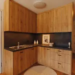 Goldhorn In&out Apartman *