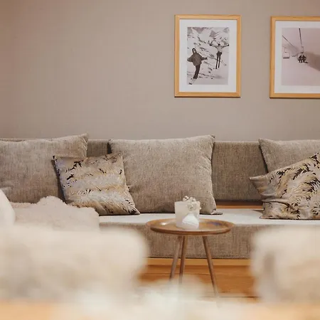 Goldhorn In&out * クランスカゴーラ