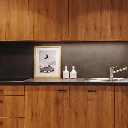 Goldhorn In&out * クランスカゴーラ