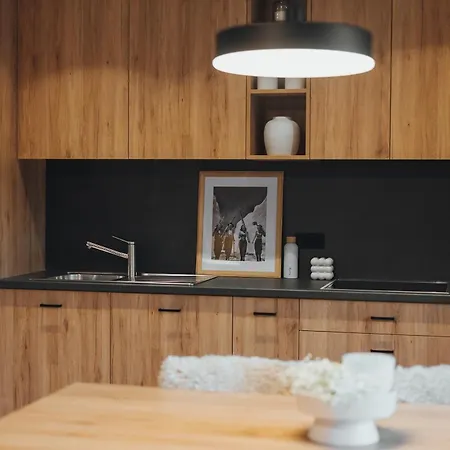 Goldhorn Apartment